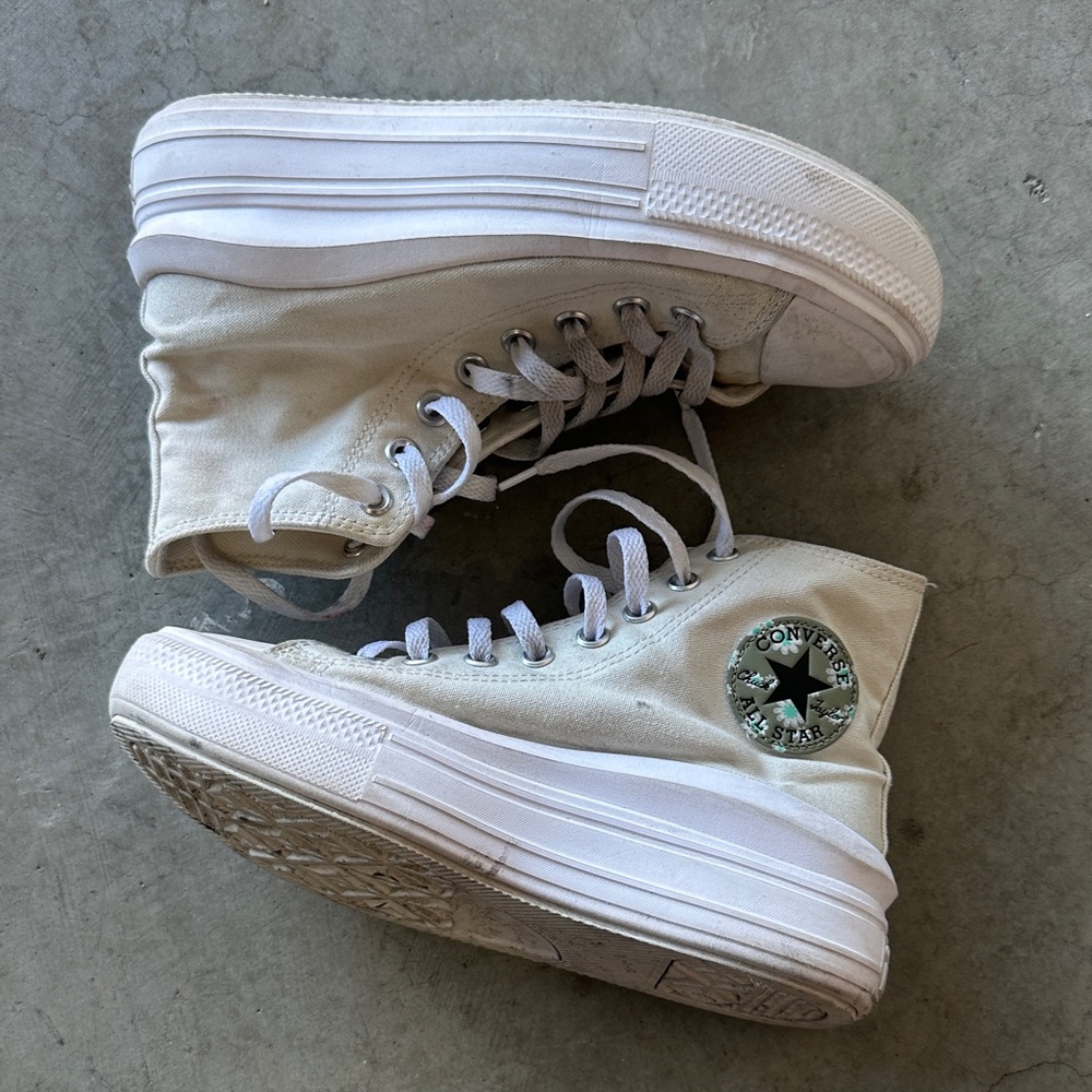 Converse Women's High-Top Sneakers - light green